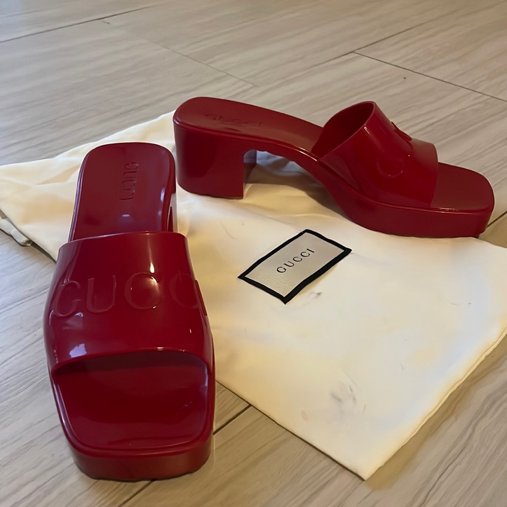 Gucci 36 Candy Red plastic mule barely used